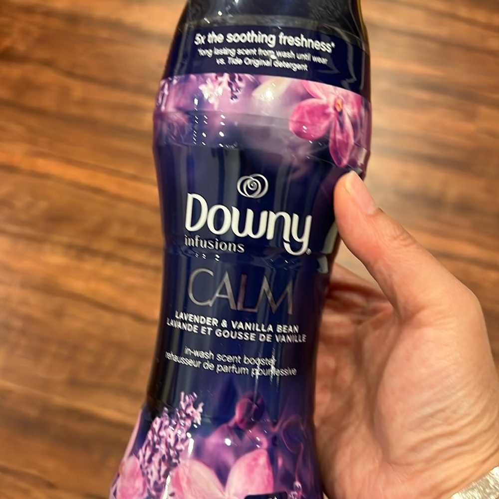 Downy Infusions Calm Lavender & Vanilla Bean Scent In-Wash Booster Beads New